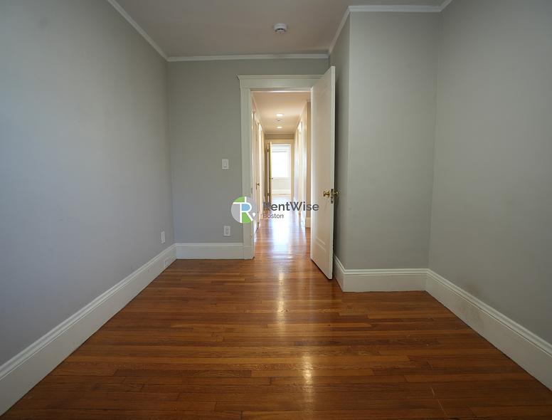 Photo of 651 Washington Street