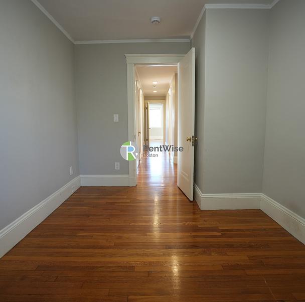 Photo of 651 Washington Street