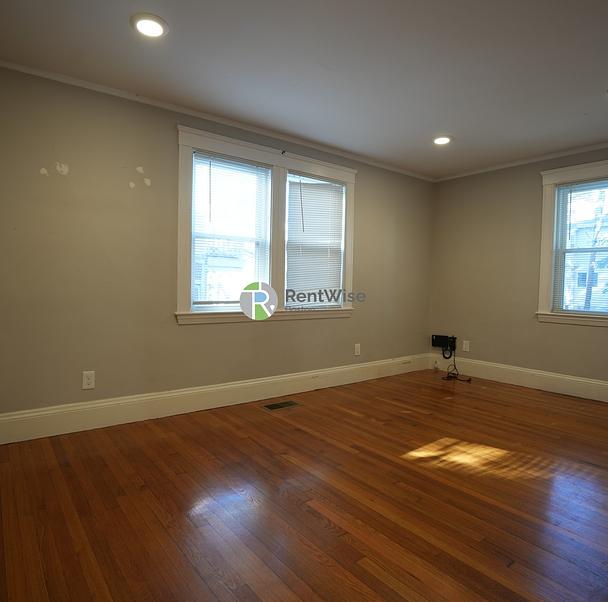 Photo of 651 Washington Street