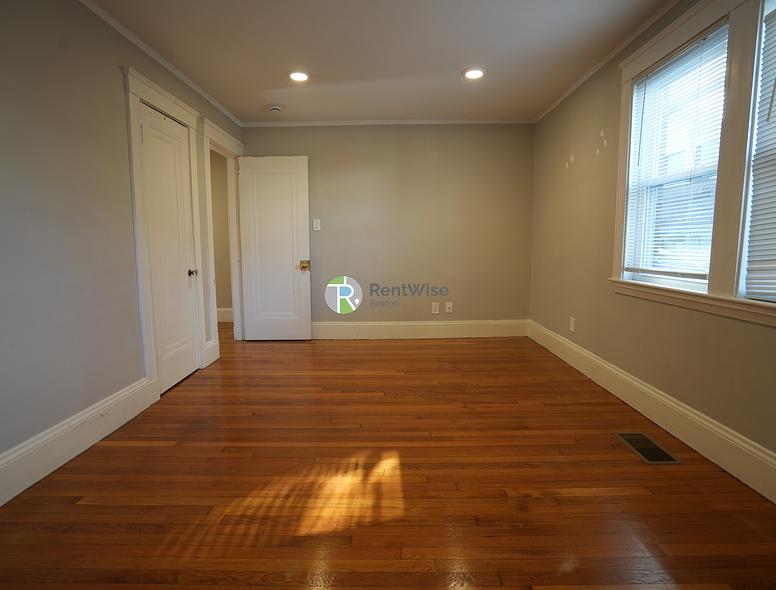 Photo of 651 Washington Street