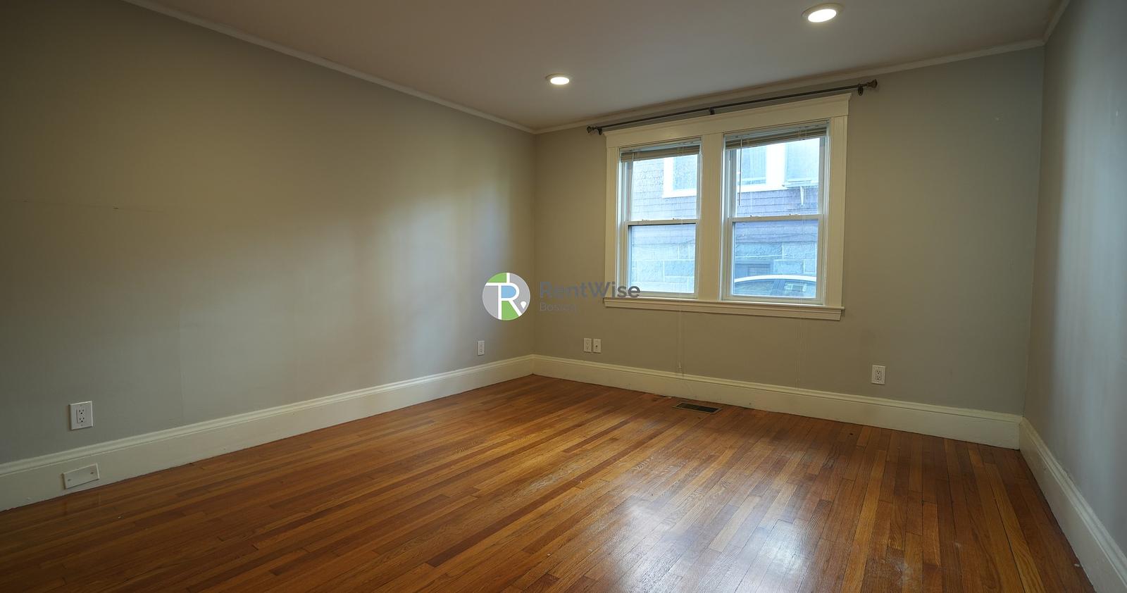 Photo of 651 Washington Street