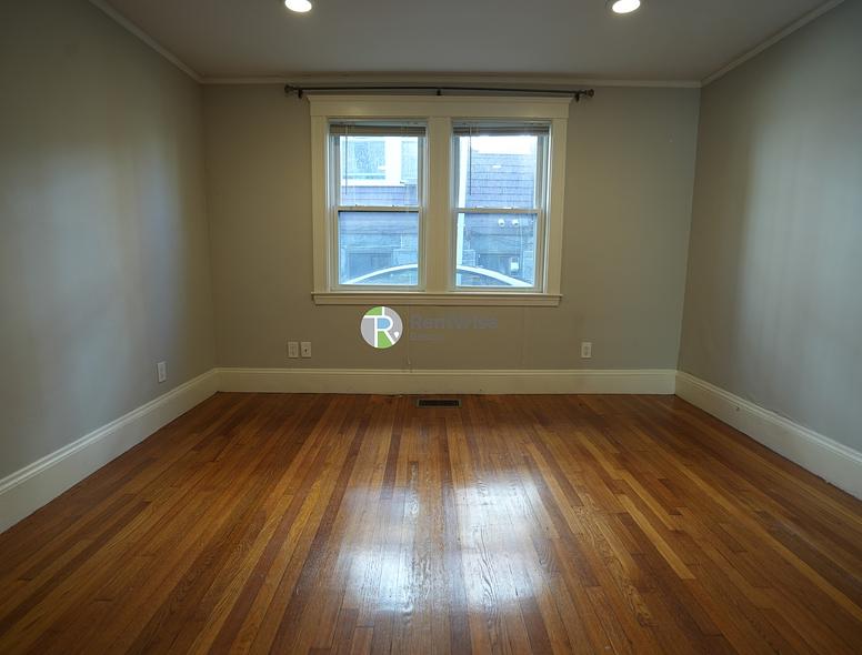 Photo of 651 Washington Street