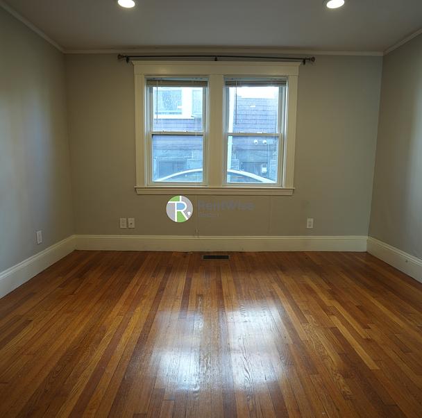 Photo of 651 Washington Street