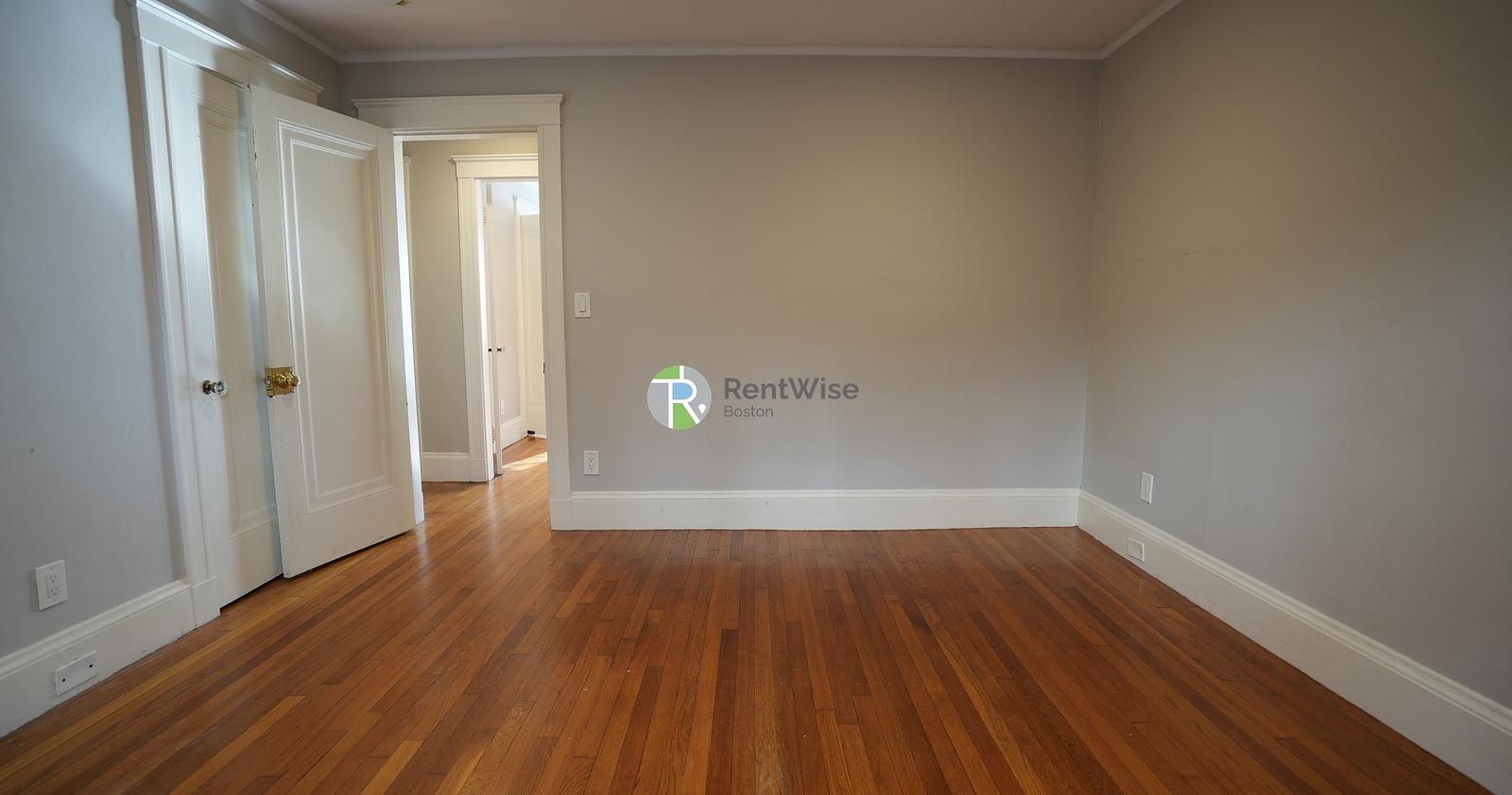 Photo of 651 Washington Street