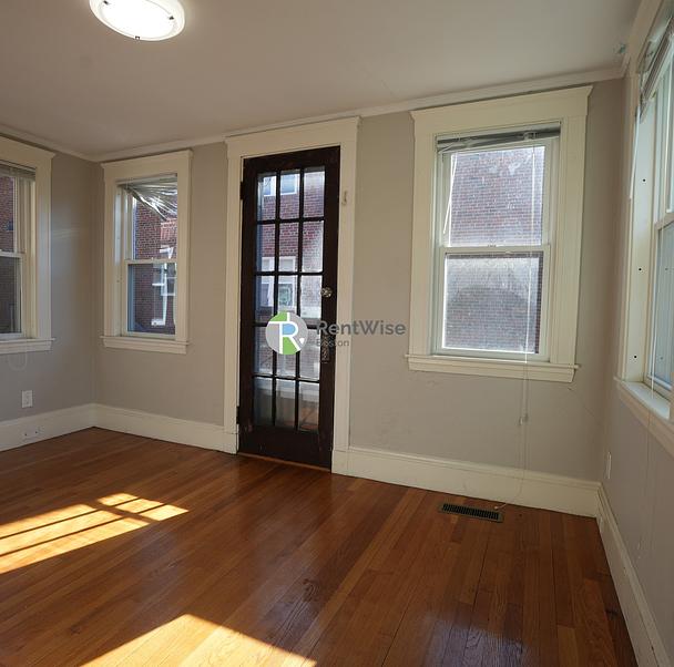 Photo of 651 Washington Street