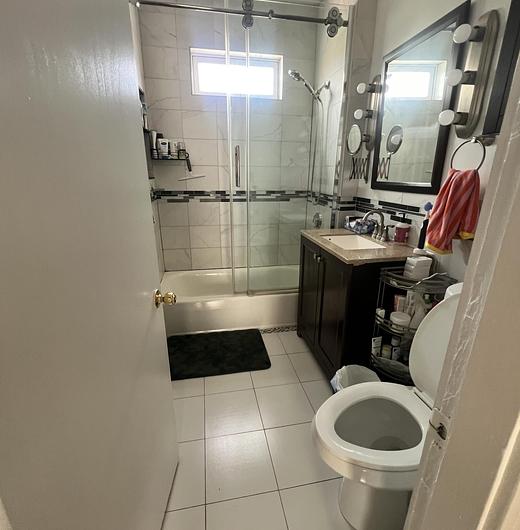 Photo of Spacious and sunny apartment - close to Tufts!