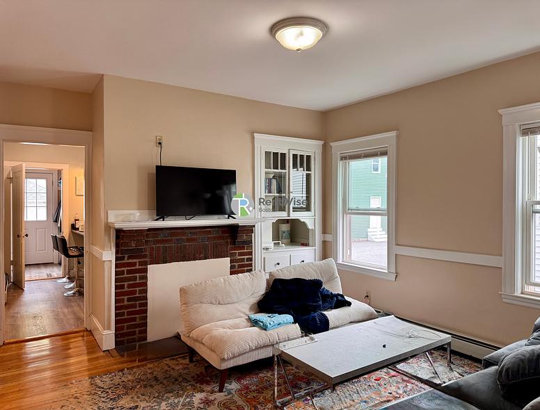 Photo of Beautiful apartment - close to Tufts!
