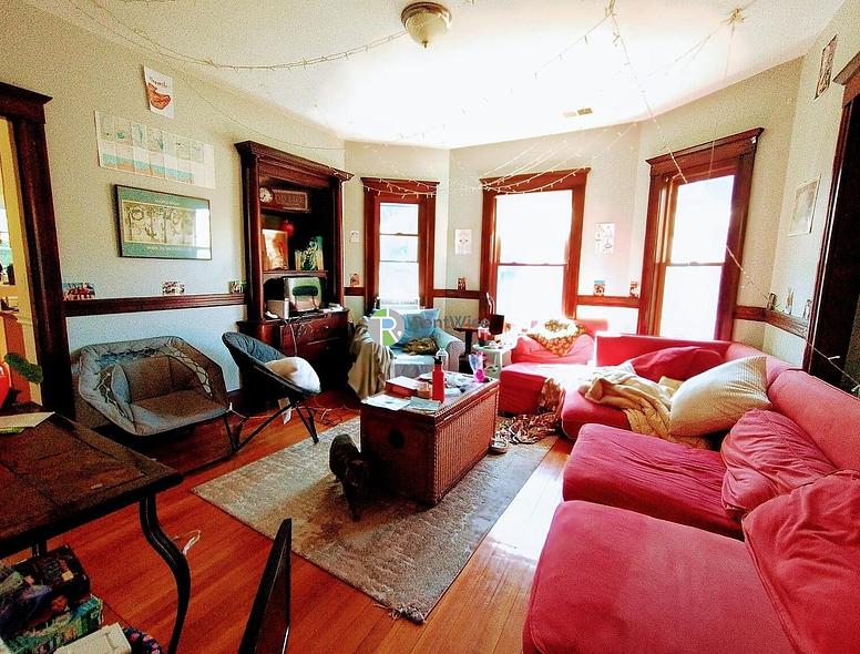 Photo of 89 Winthrop St