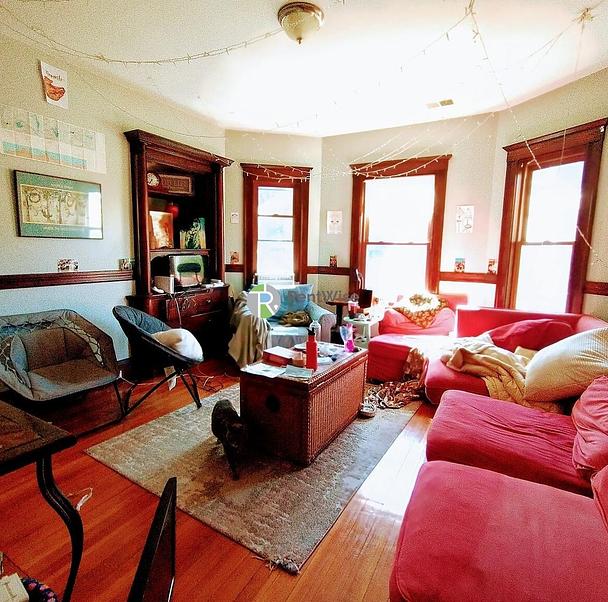 Photo of 89 Winthrop St
