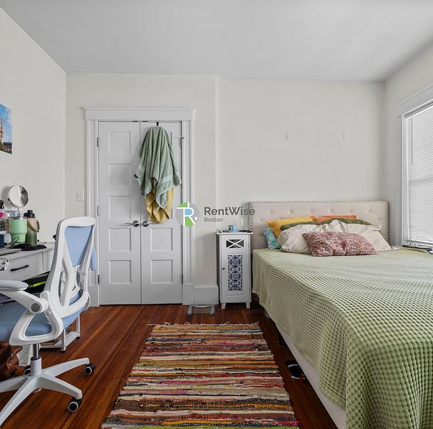 Photo of 80 Bowdoin Street