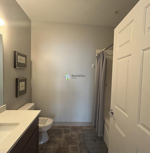 Photo of 311 Lowell St