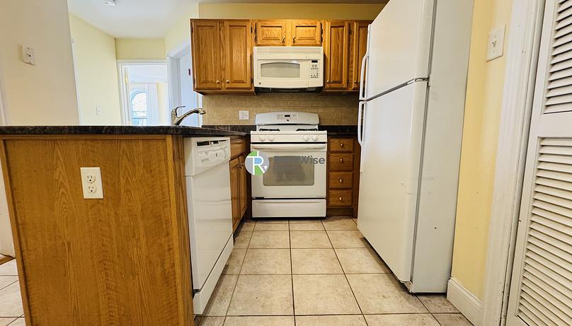 Photo of 90 Westland Avenue