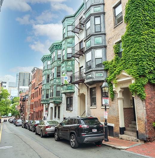 Photo of 53 Joy St