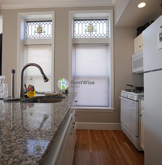 Photo of 365 Washington Street