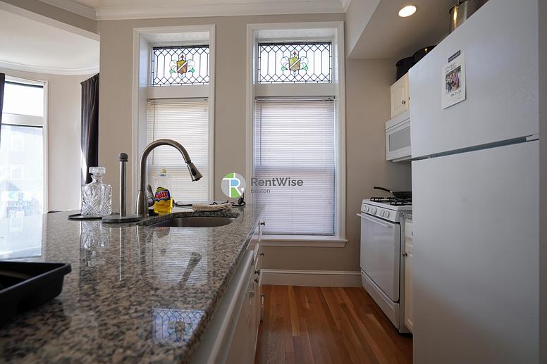 Photo of 365 Washington Street