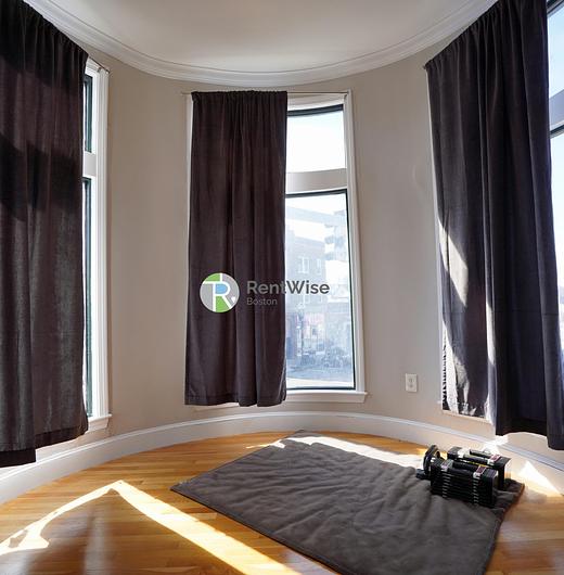 Photo of 365 Washington Street