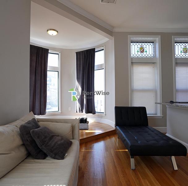 Photo of 365 Washington Street