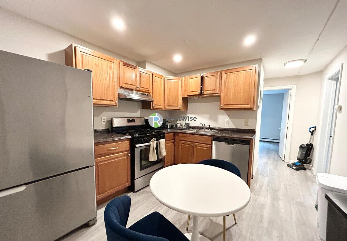 Photo of 90 Hammond St