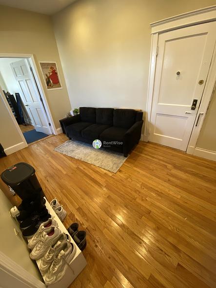 Photo of 1185 Commonwealth Avenue