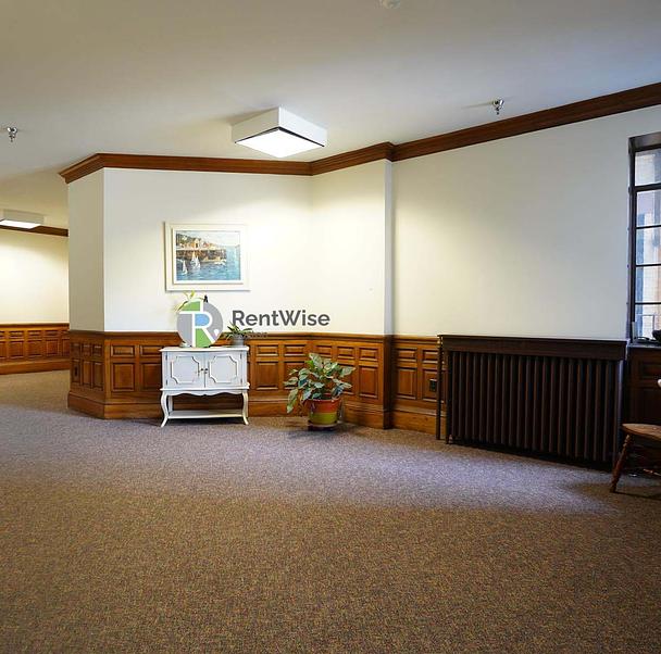Photo of 504 Beacon St