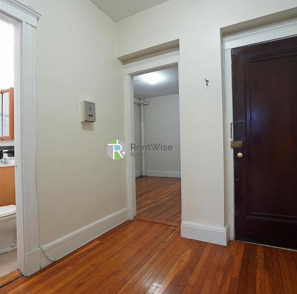 Photo of 1800 Commonwealth Avenue