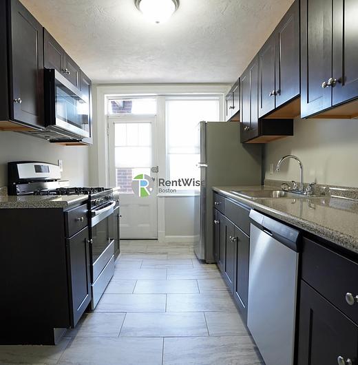 Photo of 41 Chestnut Hill Ave