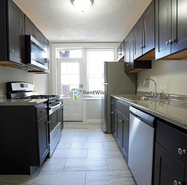 Photo of 41 Chestnut Hill Ave
