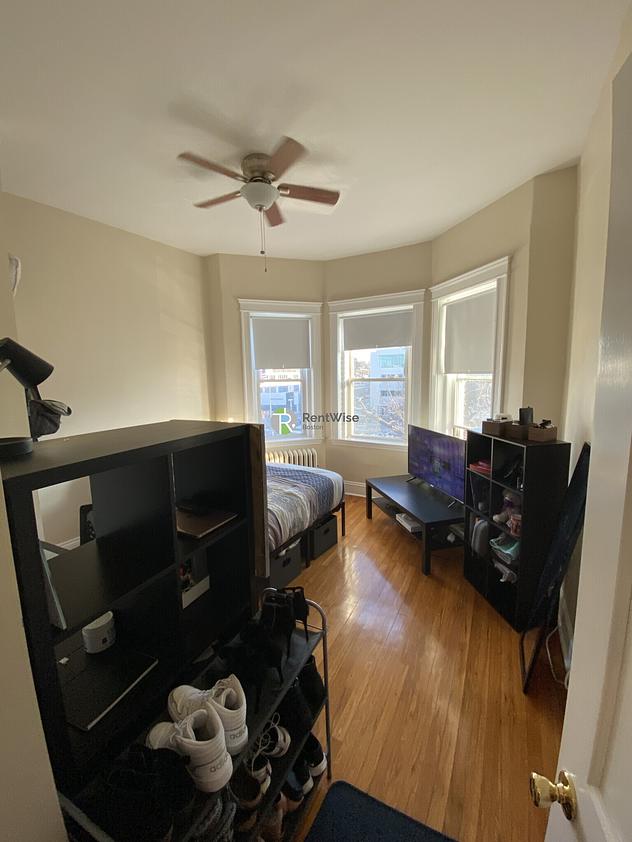 Photo of 1185 Commonwealth Avenue