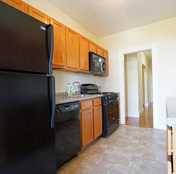 Photo of 41 Chestnut Hill Ave