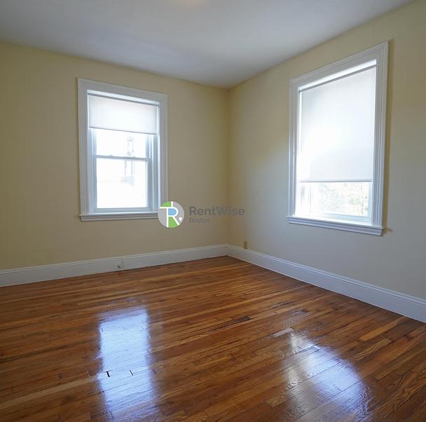 Photo of 41 Chestnut Hill Ave
