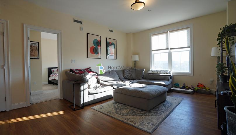 Photo of 315 Broadway