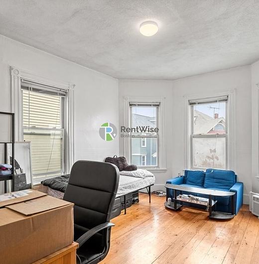 Photo of 78 Hillside St