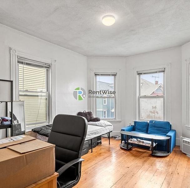 Photo of 78 Hillside St