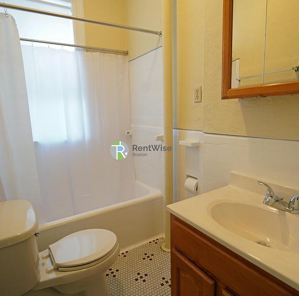 Photo of 41 Chestnut Hill Ave