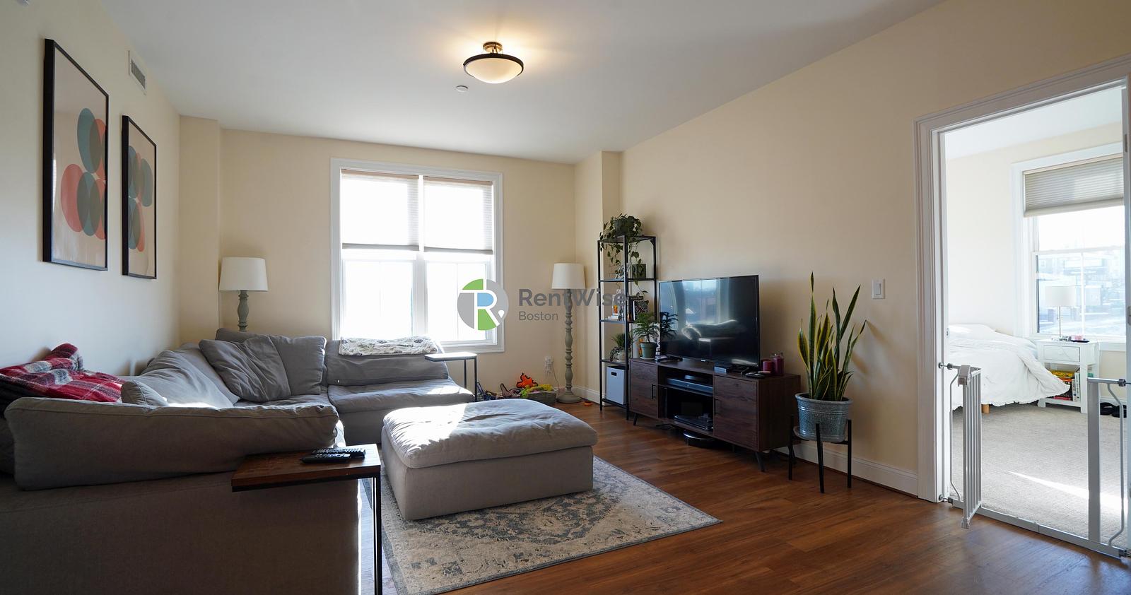 Photo of 315 Broadway
