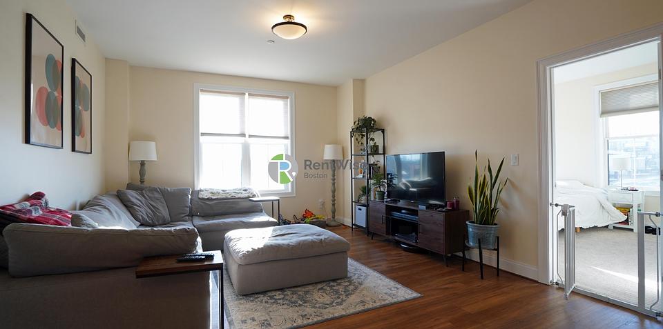 Photo of 315 Broadway