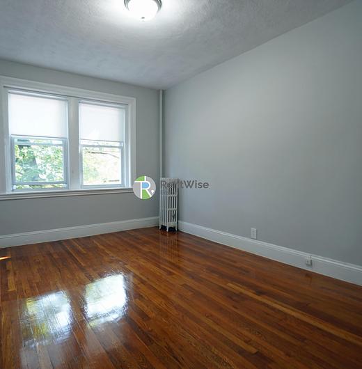 Photo of 41 Chestnut Hill Ave