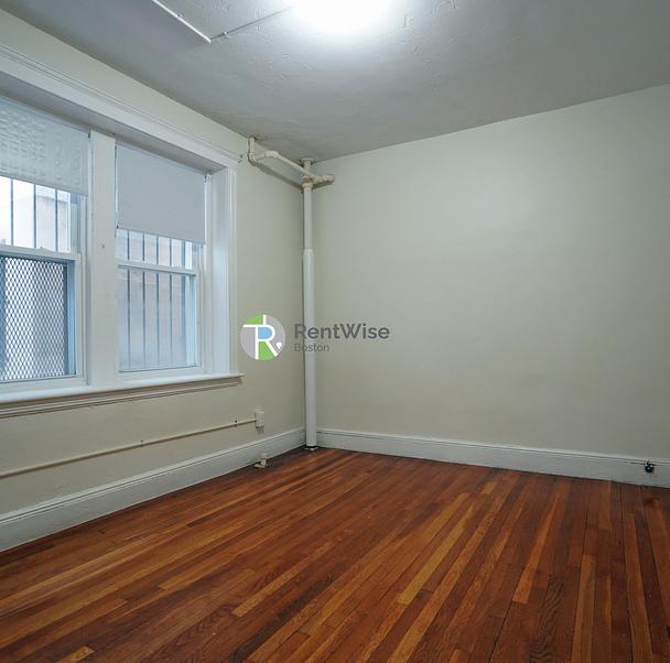 Photo of 1800 Commonwealth Avenue