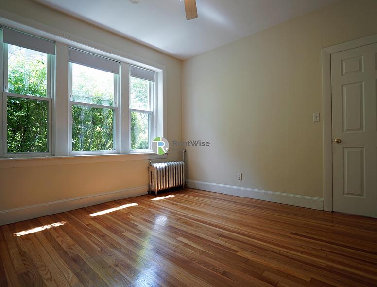 Photo of 33 Lancaster Terrace