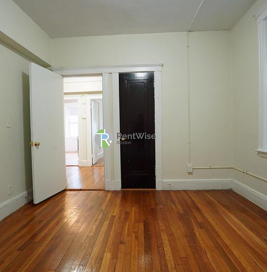 Photo of 1800 Commonwealth Avenue