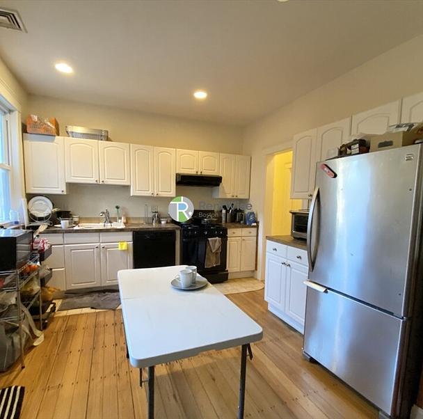 Photo of 37 Hillside Street
