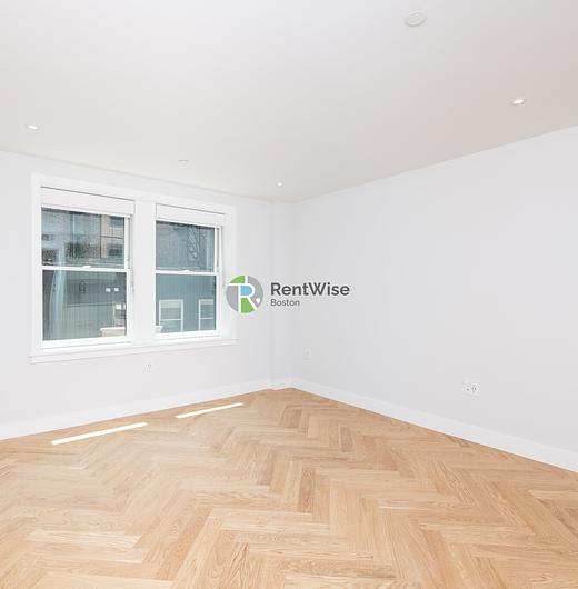 Photo of 12 Commonwealth Ave