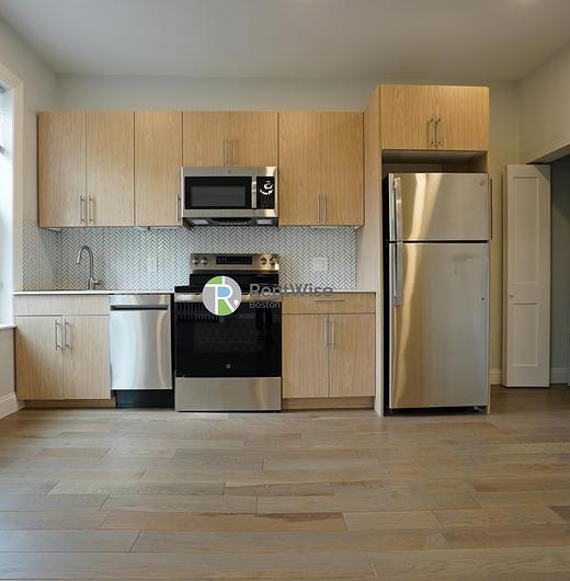 Photo of 379 Commonwealth Ave