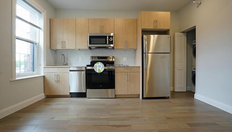 Photo of 379 Commonwealth Ave