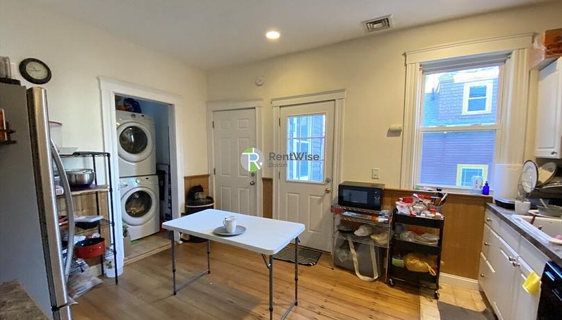 Photo of 37 Hillside Street