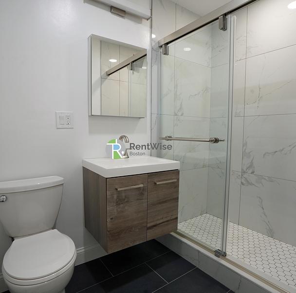 Photo of 379 Commonwealth Ave