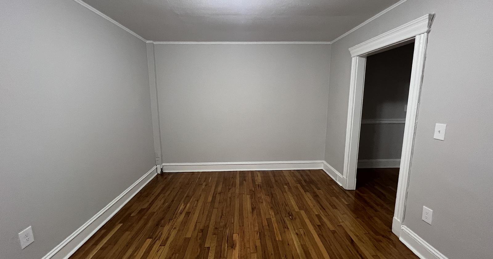 Photo of 368 Riverway
