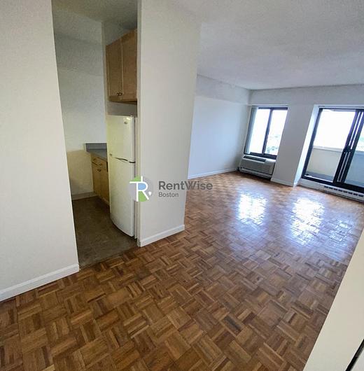 Photo of 929 Massachusetts Avenue