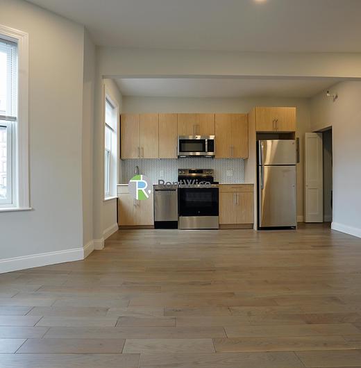Photo of 379 Commonwealth Ave