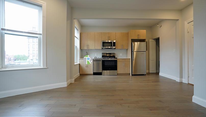 Photo of 379 Commonwealth Ave